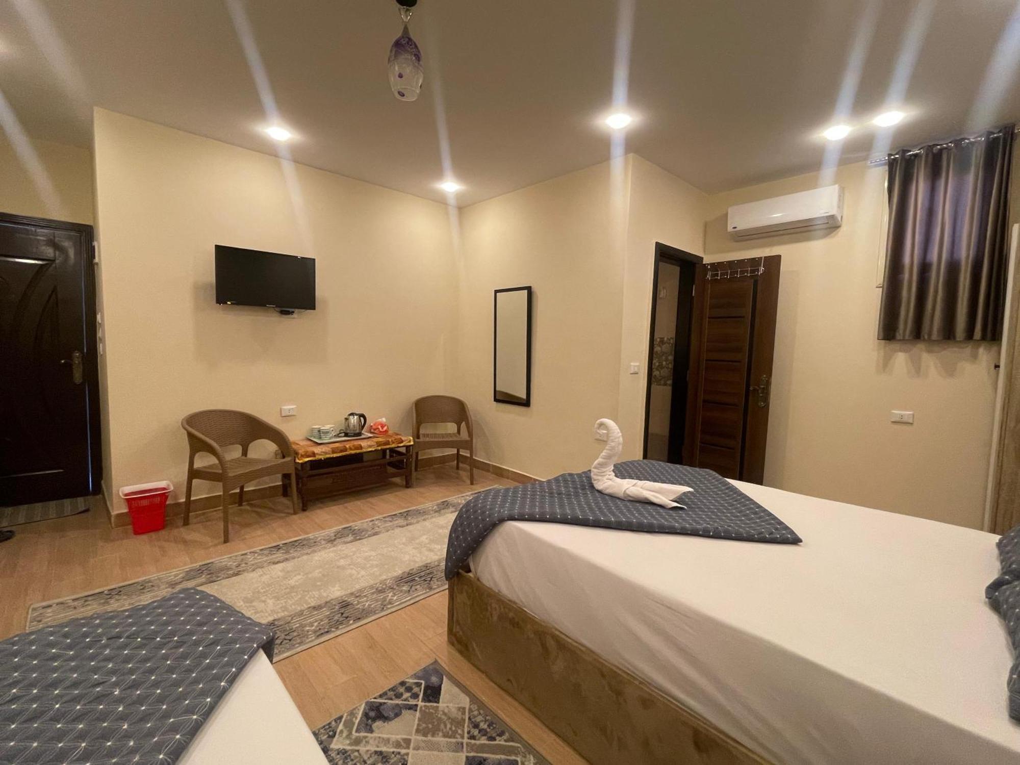 King Ali Pyramids View Inn Kafrat al Jabal Exterior photo